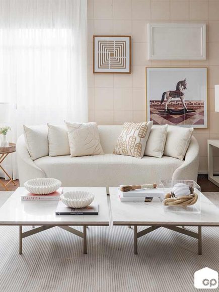 Mesa de Centro Ford e Sofa Hug