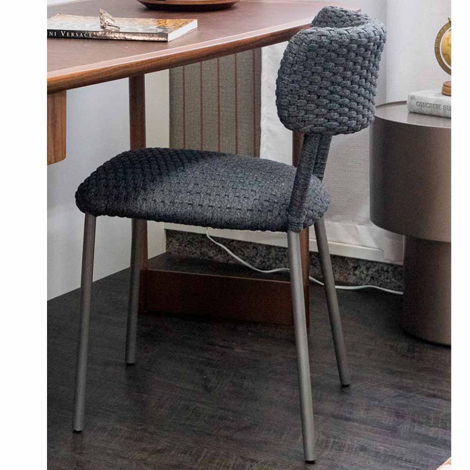 Cadeira Yummi (Pronta-Entrega) - De R$4.120 Por R$450