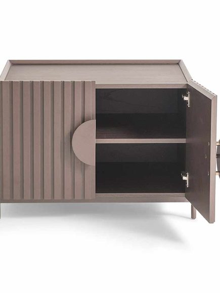 Mesa de Cabeceira Hunt com Portas (Sob Encomenda) - Image 3