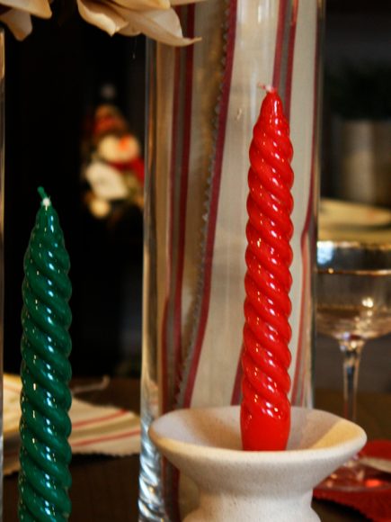 Vela Decorativa Espiral Vermelha - Image 1