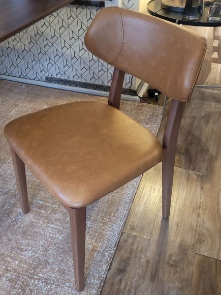 Cadeira Tula (Pronta Entrega) - Por R$1.650 (cada) - Image 1