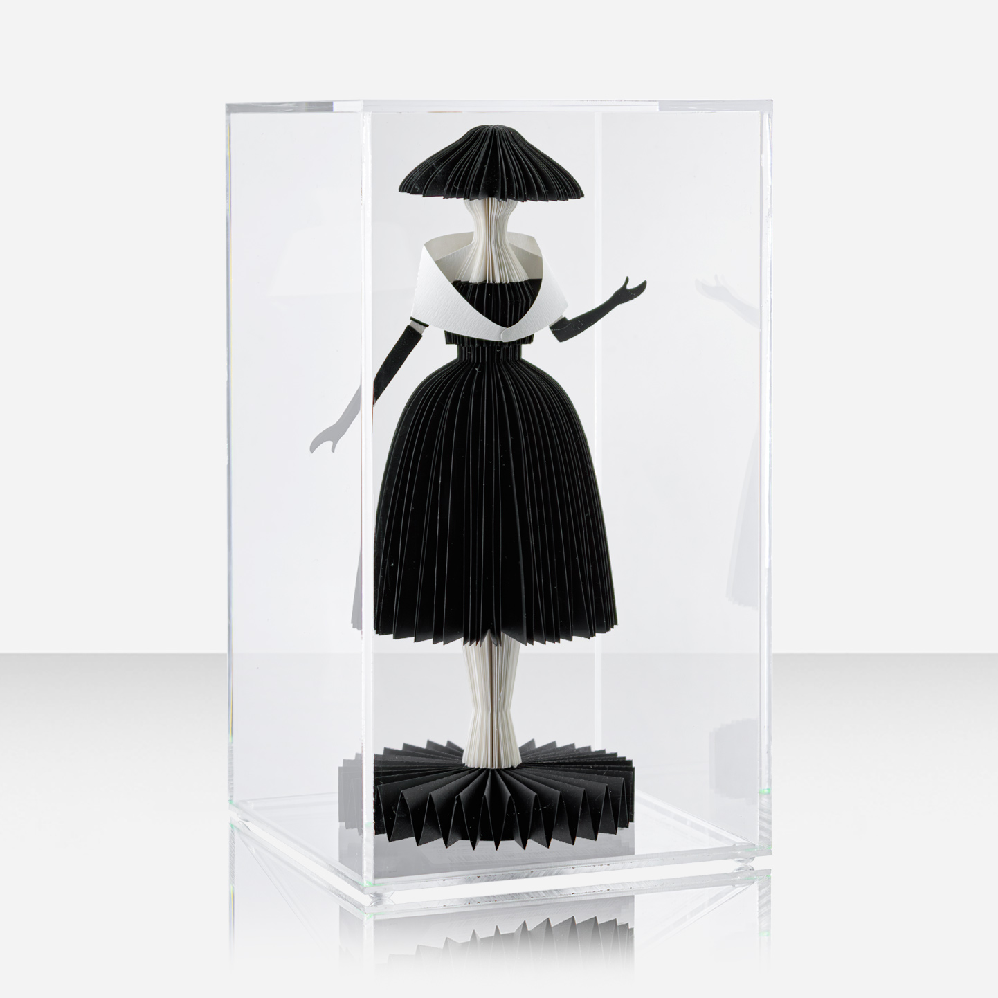 Escultura Miss Dior de Leila Nishi - Collectibles - Image 2