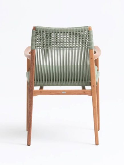 Cadeira Tear com Braço Detalhe