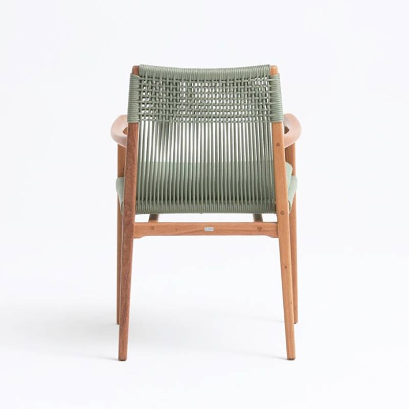 Cadeira Tear com Braço Detalhe